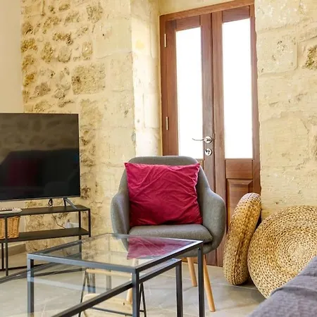 Authentic And Charming Farmhouse With Pool In Gozo Apartamento *